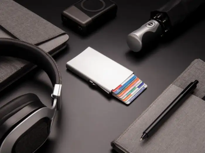 Porte cartes anti-RFID en aluminium avec marquage personnalisé