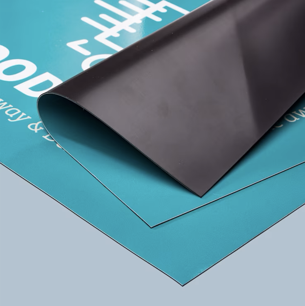 Film magnétique pour voitures avec marquage personnalisé - 50 x 30 cm