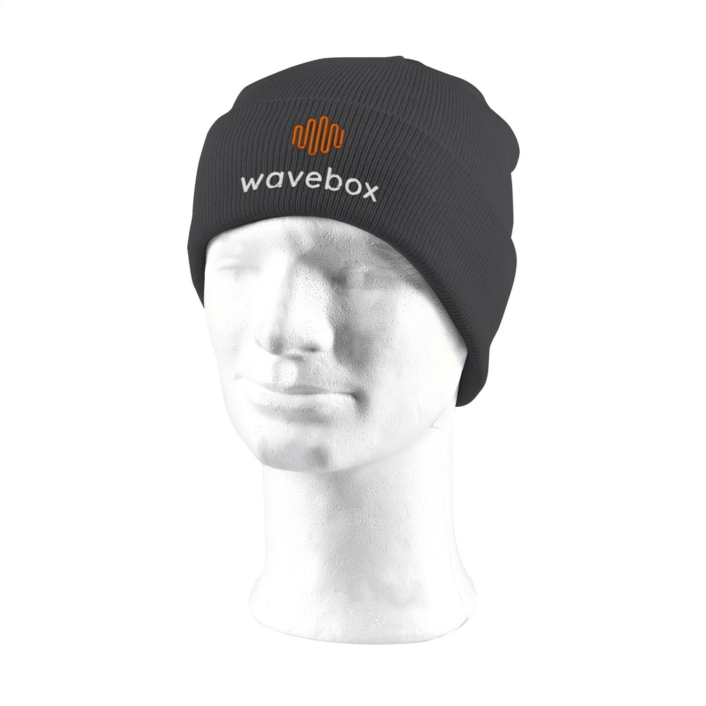 Muts met geborduurd logo