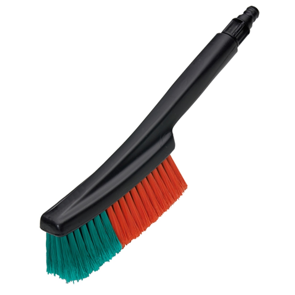Brosse avec entrée d’eau